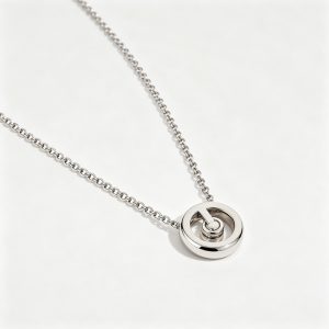 Silver Pendant Necklace – fashion jewelry and statement accessories