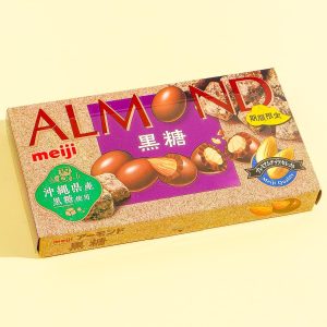 Meiji Schokolade mit Mandeln und braunem Zucker