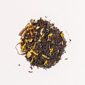 Schwarztee mit Zitrone und Ingwer